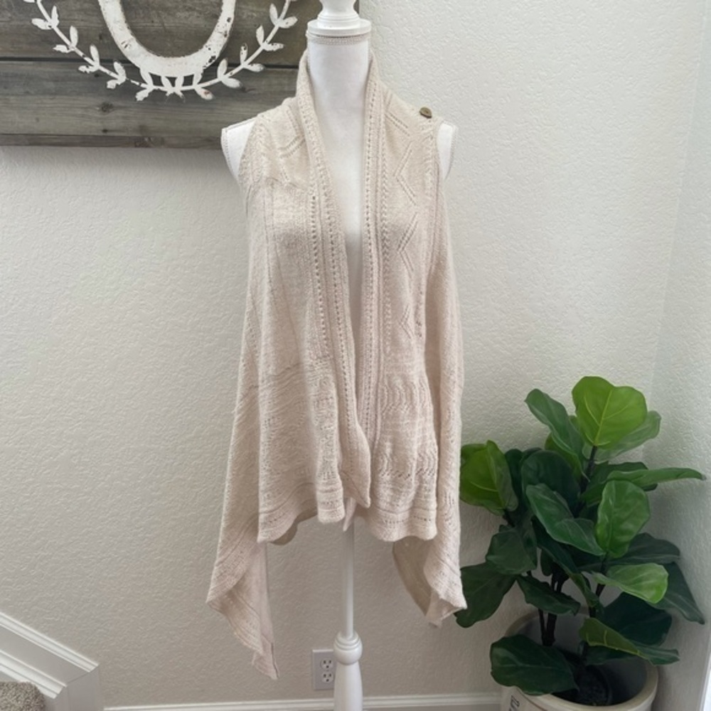 Anthro Angel of‎ the North cream sweater vest XS